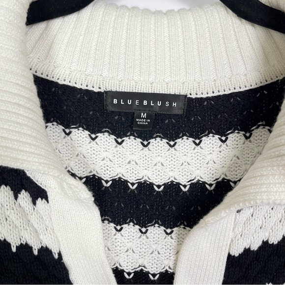Blue Blush White Black Sweater Open Collar V Neck women’s sz Medium - Picture 5 of 8